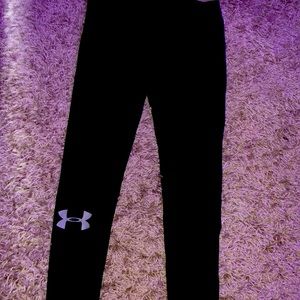 Under armour leggings!